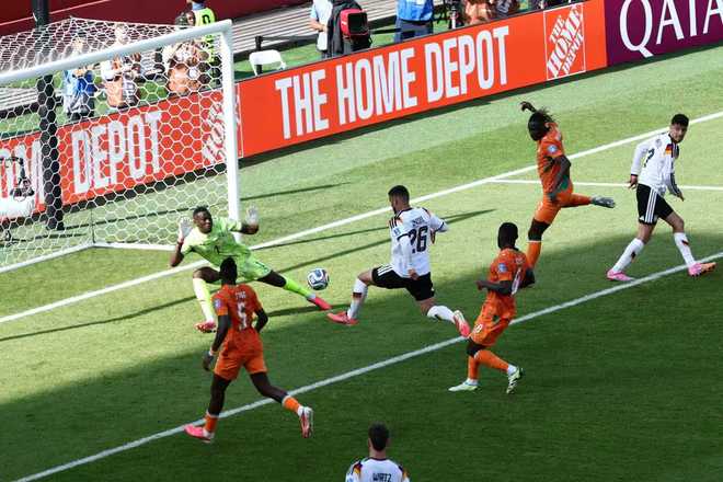 德国2-1绝杀科特迪瓦！替补奇兵完成致命一击，六年前他还在丙级