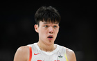 首节23比13领先卡塔尔 杨瀚森4分3篮板弧顶发牌顺下全回来了